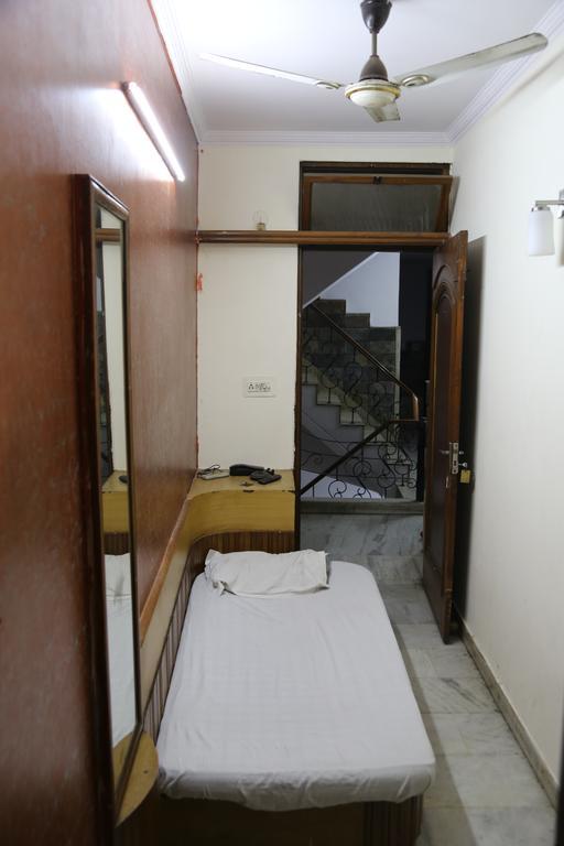 Yes Please Guest House Új-Delhi Kültér fotó